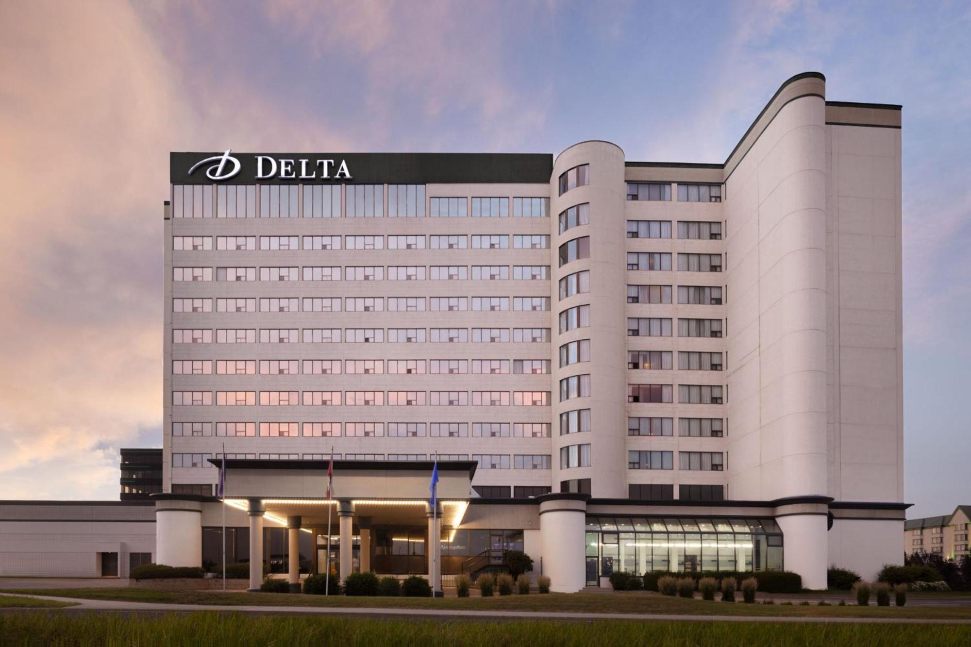 Delta Hotels By Marriott Edmonton South Conference Centre Екстериор снимка