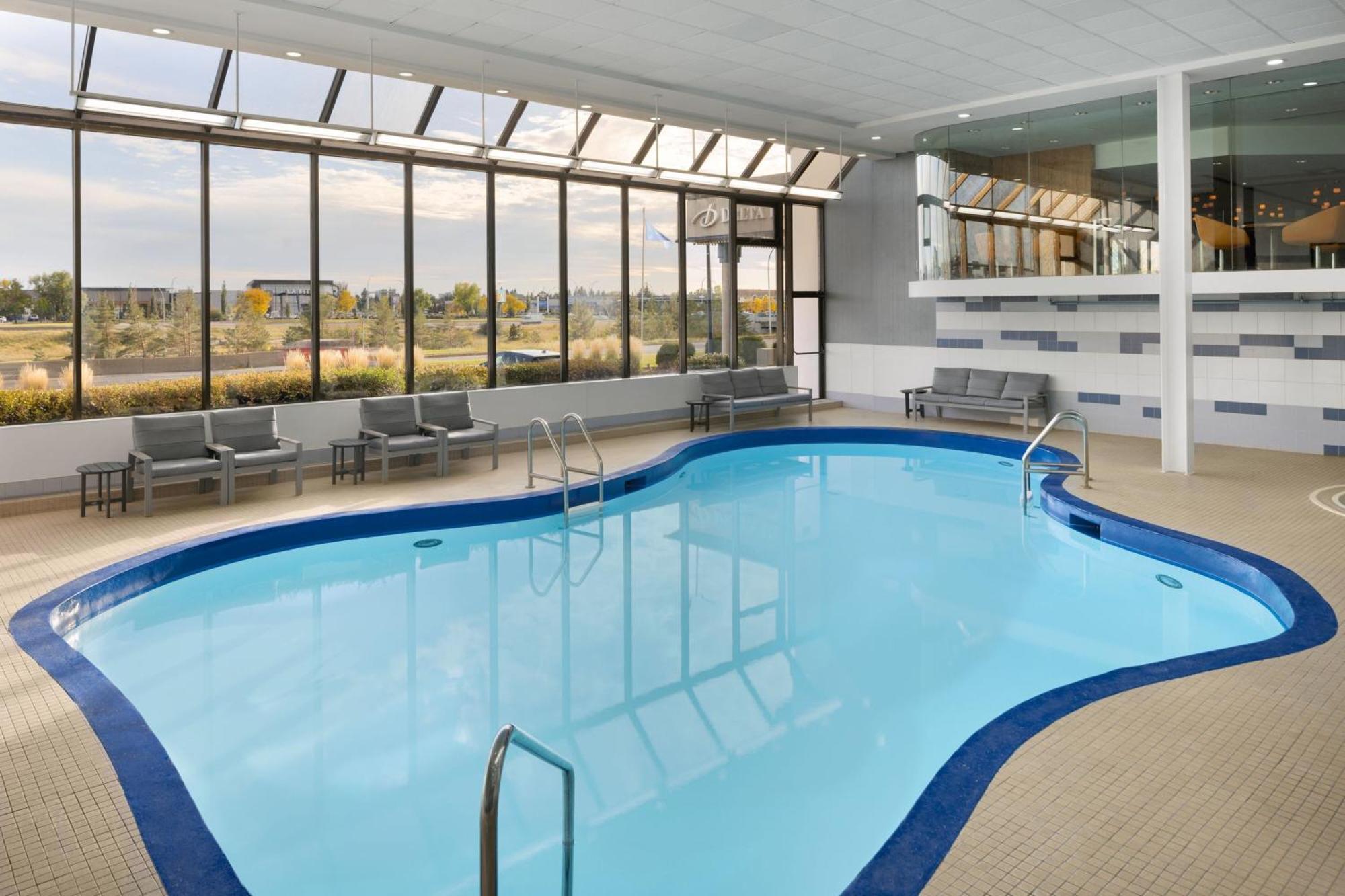 Delta Hotels By Marriott Edmonton South Conference Centre Екстериор снимка