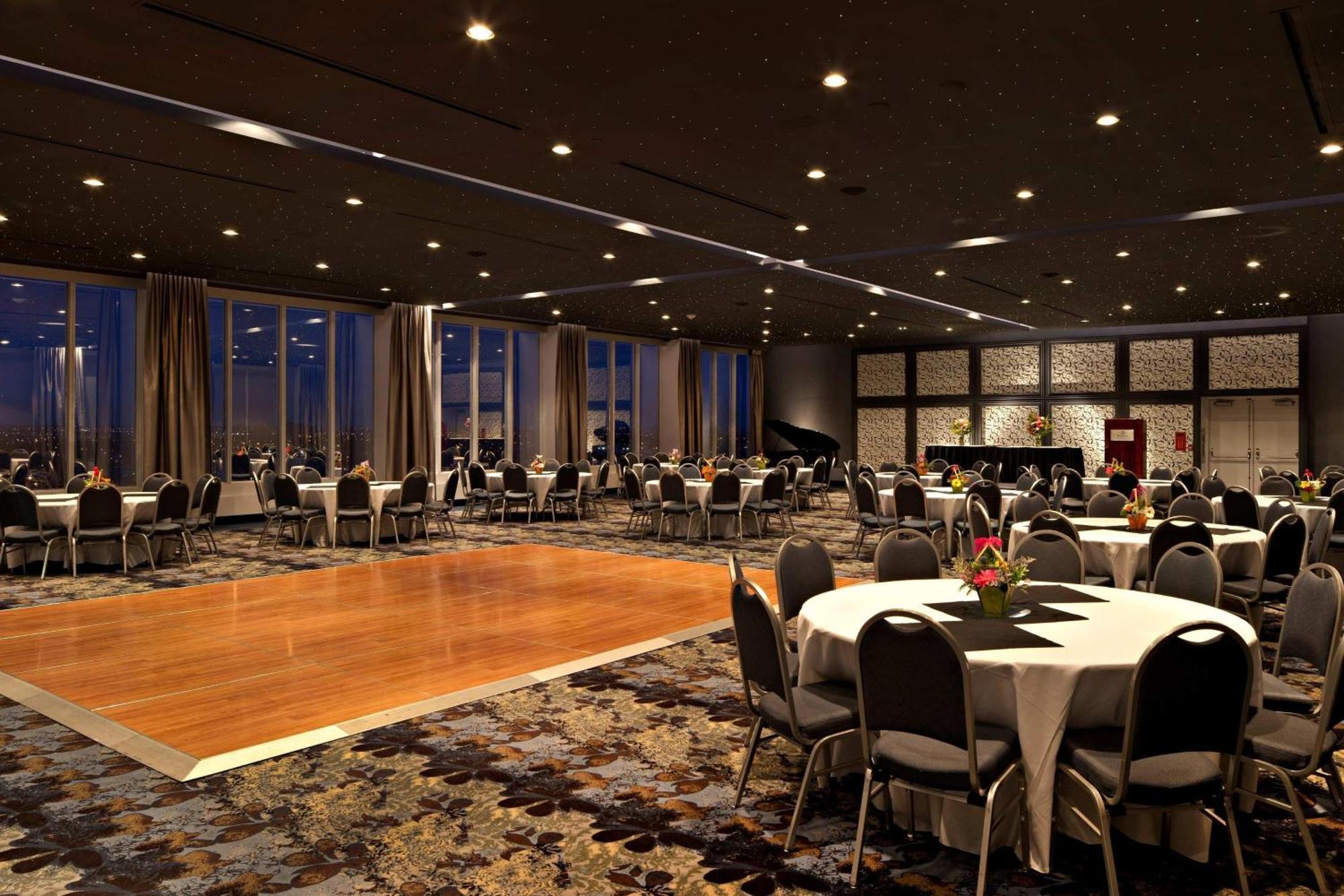 Delta Hotels By Marriott Edmonton South Conference Centre Екстериор снимка