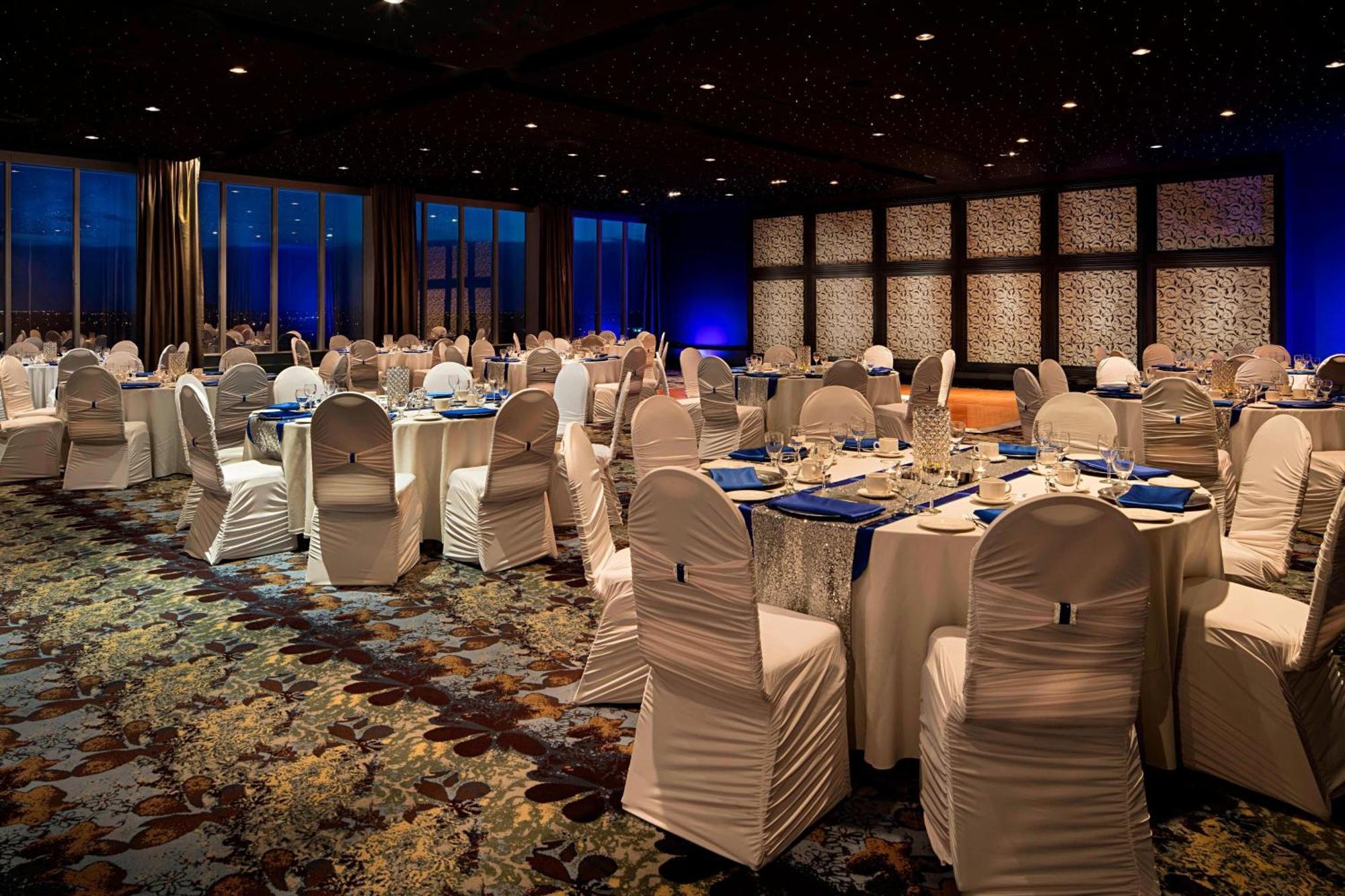 Delta Hotels By Marriott Edmonton South Conference Centre Екстериор снимка