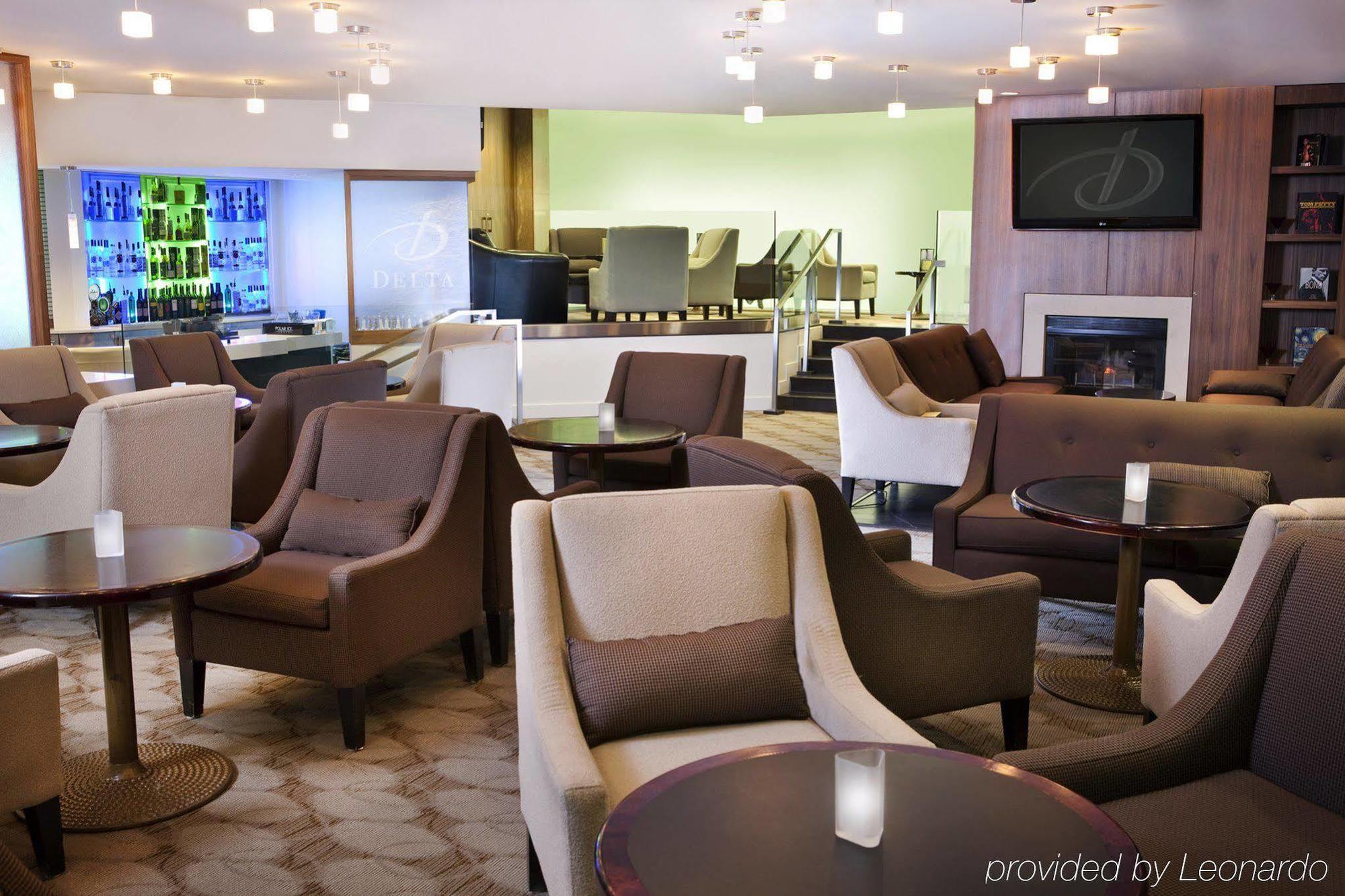 Delta Hotels By Marriott Edmonton South Conference Centre Екстериор снимка