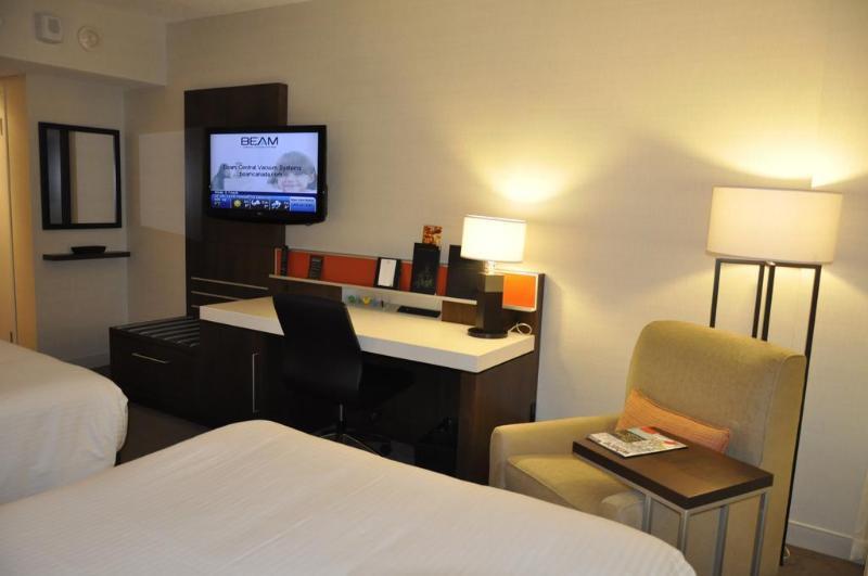 Delta Hotels By Marriott Edmonton South Conference Centre Екстериор снимка